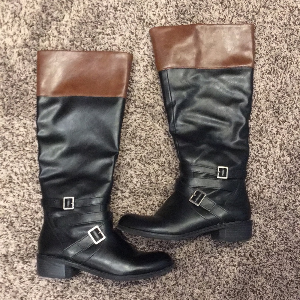 Boots two-tone black and brown size 7 1/2 excellent condition